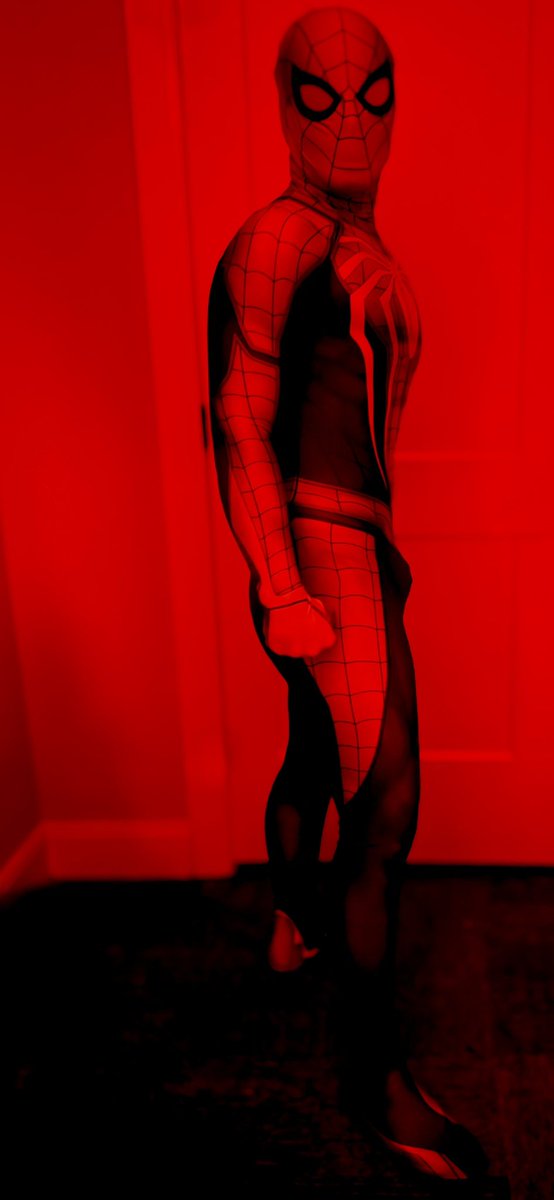 the_masked_rev's tweet photo. Guess who stayed out past their curfew 👀🕸️ 

What’s the first thing you noticed? 
.
.
.
#spidermancosplay #cosplay #malecosplay #maskedcosplay #webhead #OF #OnlyFans #OFCreator #spandex #spandexmen #sexyspiderman #spandexguys #zentai #bondage #GayTwitter #hypno #hypnosis #hypnokink #erotichypnosis #cosplayhypnosis #hypnotizedspidey #hypnotizedspiderman