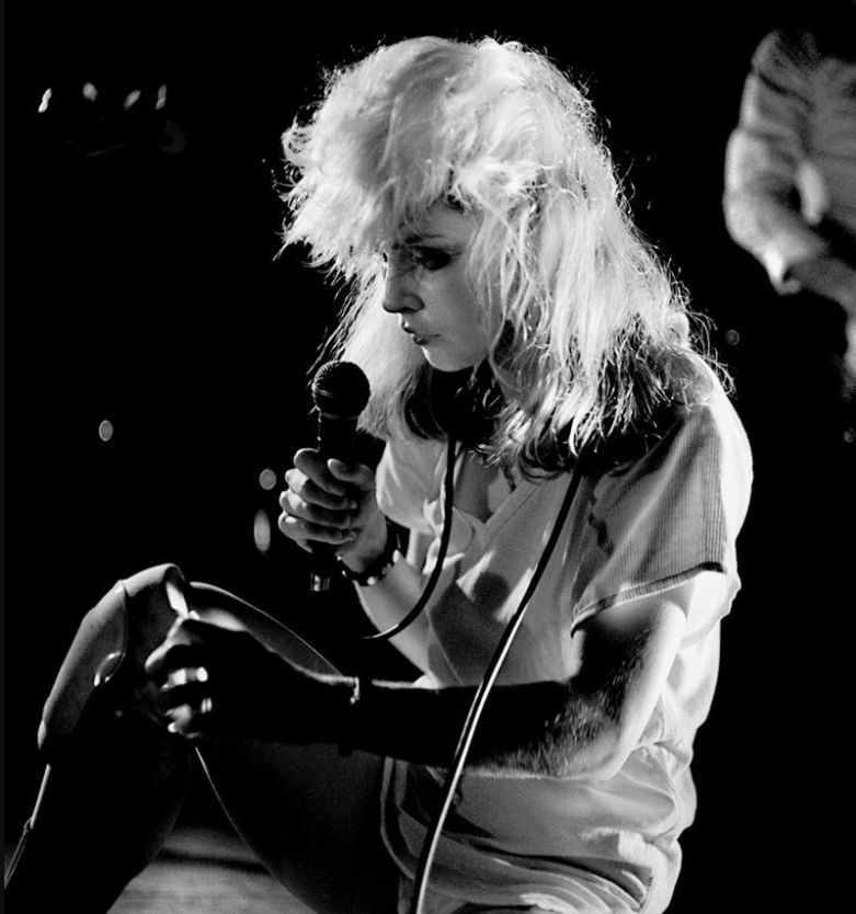 crockpics's tweet photo. Debbie Harry onstage at the Roundhouse in London, March 1978. Photo by Phil Grey. 

They were promoting their stellar sophomore album, Plastic Letters, and the British crowds were more than ready for them. https://t.co/gMOblDwkjv