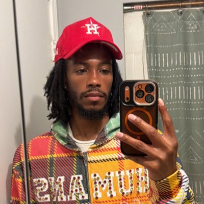 noivyert's tweet photo. #NewProfilePic https://t.co/jJ9gTd7wcV