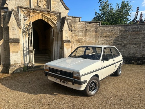 UKClassicCars's tweet photo. Ad: For Sale - 1976 Ford Fiesta Mk1 1.1 S https://t.co/2YRs8O26jb <<--More #FordFiesta #ClassicCars https://t.co/O8YcsGVTUN