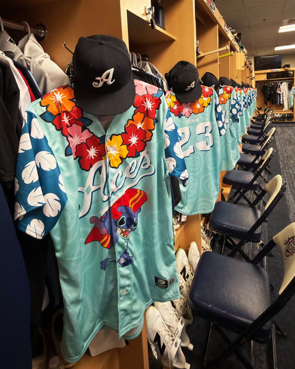 Aces's tweet photo. Did you know "Ohana" directly translates to "wow these jerseys are so sick" ?
@milb | #Aceball https://t.co/iDIuRrOIxt