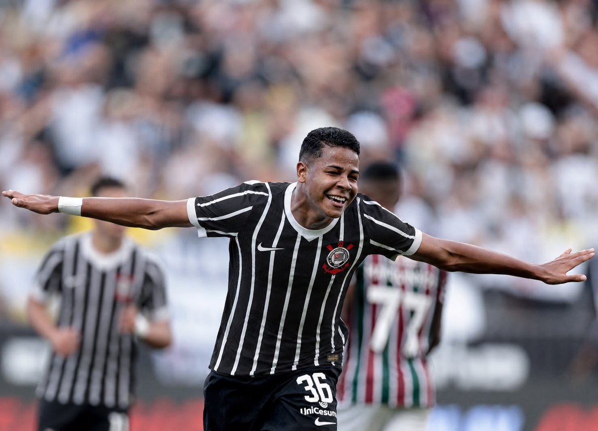 povotime1910's tweet photo. 🦅🛒 CAMINHO LIVRE PELO WESLEY! | O Corinthians tem “caminho livre” para contratar o atacante Wesley Teixeira, de 21 anos, por empréstimo.

O Cruzeiro, que tinha negociações avançadas com o jogador, paralisou as tratativas e deve buscar outro nome no mercado. Já o Timão avançou nas tratativas.

📰 | Samuel Venâncio
📸 | Rodrigo Coca/Agência Corinthians