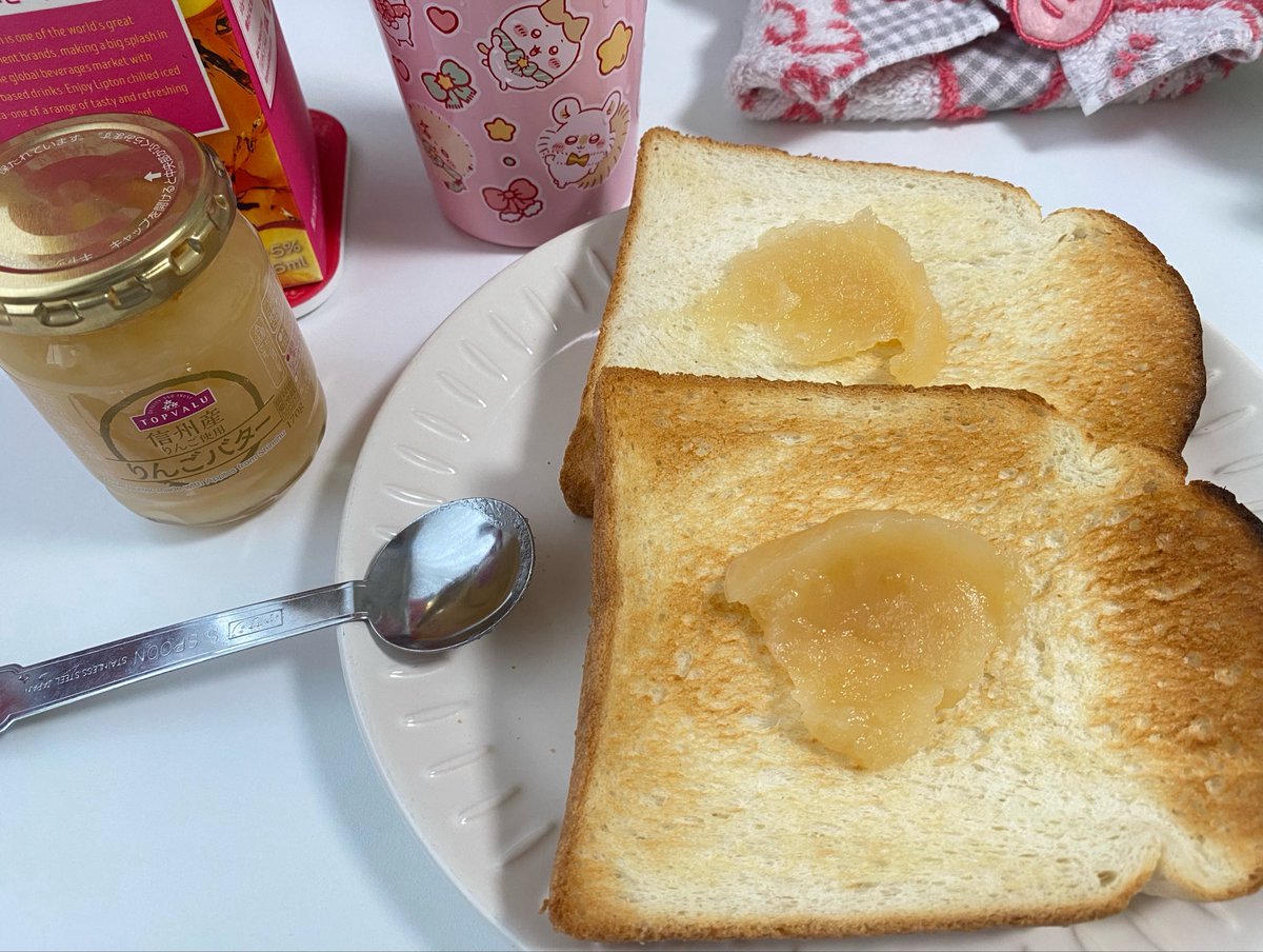 non_non_apple's tweet photo. 好きかな？って感じで買ったりんごバター🍎🧈
ちょっと苦手かもしれない˚▱˚
アップルティーに入れたら美味しいかな？でもバターだしな。 https://t.co/M8MTWp9Zak