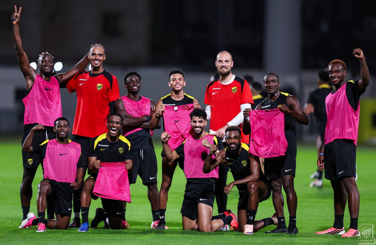 ITTI MANIA - اتي مانيا tweet media