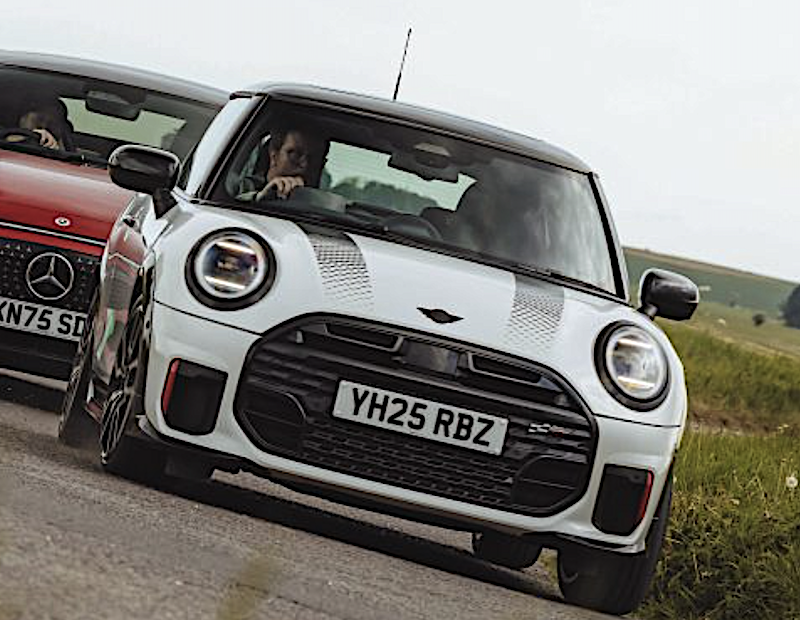 BOHP's tweet photo. MINI John Cooper Works インプレッション by AUTOCAR～その3 | BMWおたっきーず！Blog - BMW総合情報ブログ https://t.co/M0UP1cpOjy #BMW #BMWMINI #MINI #MINIJohnCooperWorks #MINIJCW #JohnCooperWorks #JCW #MINIcooper https://t.co/aEbmj6tJCO