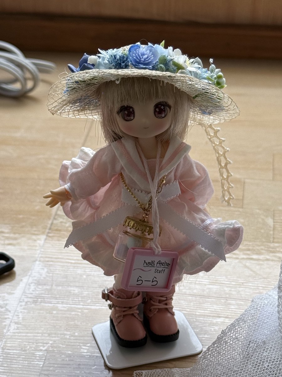 何人かから問い合わせのあった麦わら帽子について 共に展示で置いてい