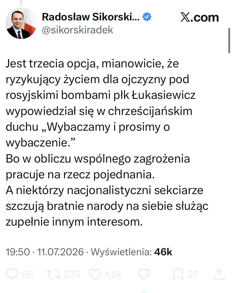 CDzwoni's tweet photo. Rozumiecie to? Sikorski napisał, że kierownik polskiej ambasady w Kijowie wybaczył Ukraińcom Rzeź Wołyńską i nawzajem poprosił ich o wybaczenie. 
To się nie mieści w głowie. https://t.co/vw1SGdeqGV