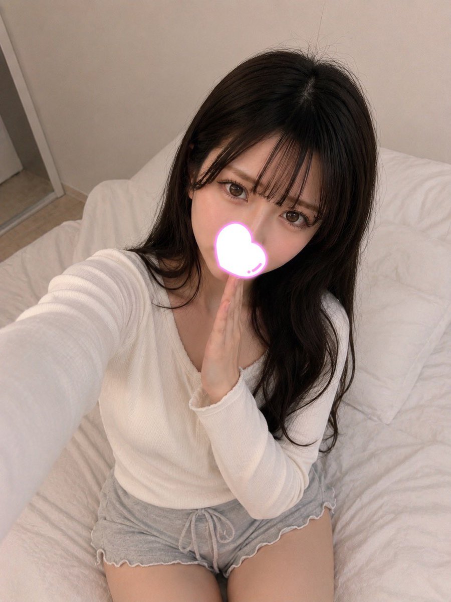 Reinxzm's tweet photo. みなさんお久しぶりです‼️

アカウントロックがかかっちゃってログインできなくてツイートできなかったです😭

なぜか前回のツイートが1000いいね言っているのびっくりしすぎちゃいました💦

今日からまた通常通り投稿していくので、みなさんまた絡んで欲しいです🥺 https://t.co/vkoFFEg0sc