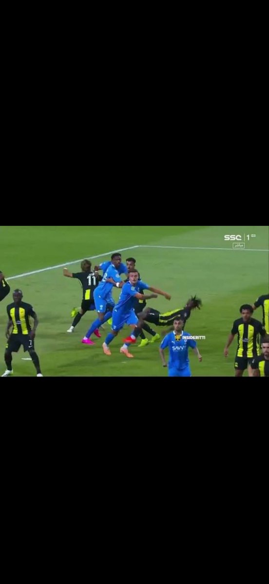 __un3's tweet photo. @1SMi_ غرييبه مع انه انحسب للهلال؟؟ https://t.co/uJgZqeKRfo