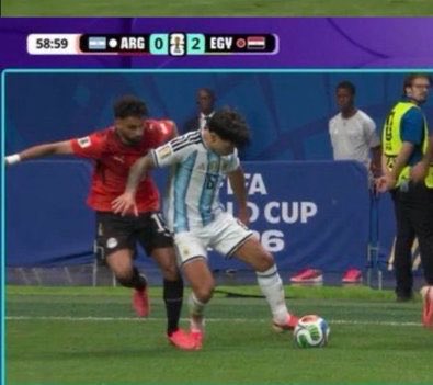 SFNloubnan's tweet photo. Same VAR referee, different decision. https://t.co/7lmvYqIwhn