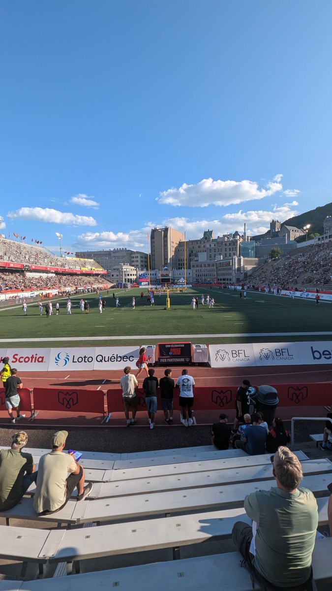 bridge_bridge1's tweet photo. @ArsenaultRDS @RDSca Deuxième match cette saison. On est prêt. Bon match https://t.co/x6mBoV4LXO