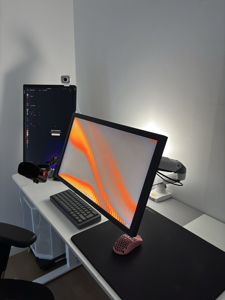 shuupapy's tweet photo. Je vends mon écran benq XL2586X+ 600hz pour 900€ avec frais de port à ma charge 

Mp pour plus d’infos https://t.co/mqcKmModVY