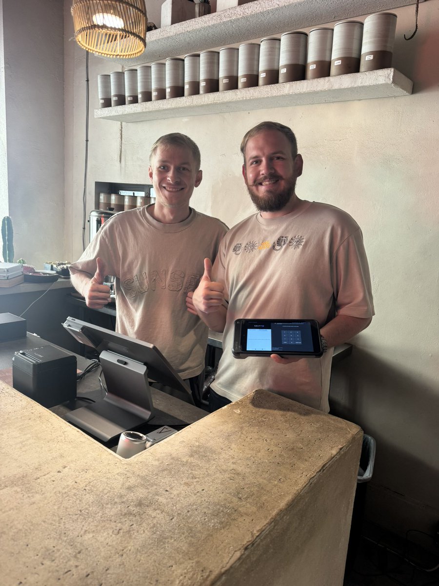 Tanershift4's tweet photo. Shift4Dine New POS upgrade Hight Desert in CA! 👊  We do our work with passion.🔥We are instilling our love for Shift4Dine in everyone. 💙  🚀🚀😍😍 They loved the new pos system! #Shift4Dine @Shift4 🇨🇾🇨🇾 https://t.co/aDApRqBnb4