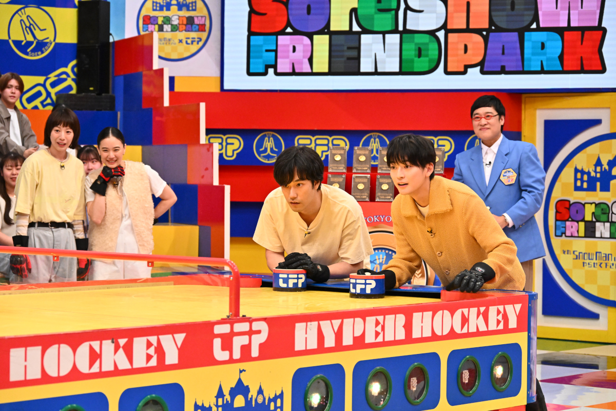 oricon's tweet photo. 📺️今夜の『それSnow Manにやらせて下さい』
それスノフレンドパーク第6弾
⠀
阿部亮平＆宮舘涼太コンビ大活躍💚❤️
蒼井優＆山里亮太夫婦バラエティ初共演
https://t.co/BNCAxTx0sZ
⠀
ほか出演：中島歩、高橋文哉、夏帆、松山ケンイチ、アンタッチャブル柴田、マヂラブ野田、トレエン斎藤司、キンタロー。、たくろう赤木