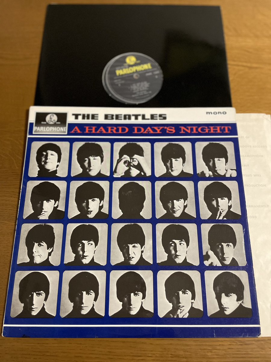 PennyLaneGG's tweet photo. 1964年7月10日はイギリスで『A HARD DAY'S NIGHT』が発売された日。
ジョンがリーダーとして主導権を握っていた時期の傑作で、ジョン好きにはたまらない一枚。2枚ともUKモノ初盤。
1枚目はE.J.D社ジャケット、2枚目はG&amp;L社ジャケット。比べると雰囲気が違うなぁ。
#TheBeatles #ビートルズ https://t.co/vrFq4Ga9m3