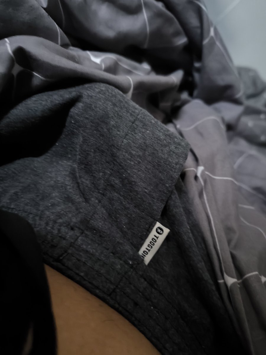 hack_boy00's tweet photo. ตื่นมาฝนตกอากาศดีจริงๆ #ลำปาง #คุยเสียว #เงี่ยน #อ้วน https://t.co/k8ffaeMa4I