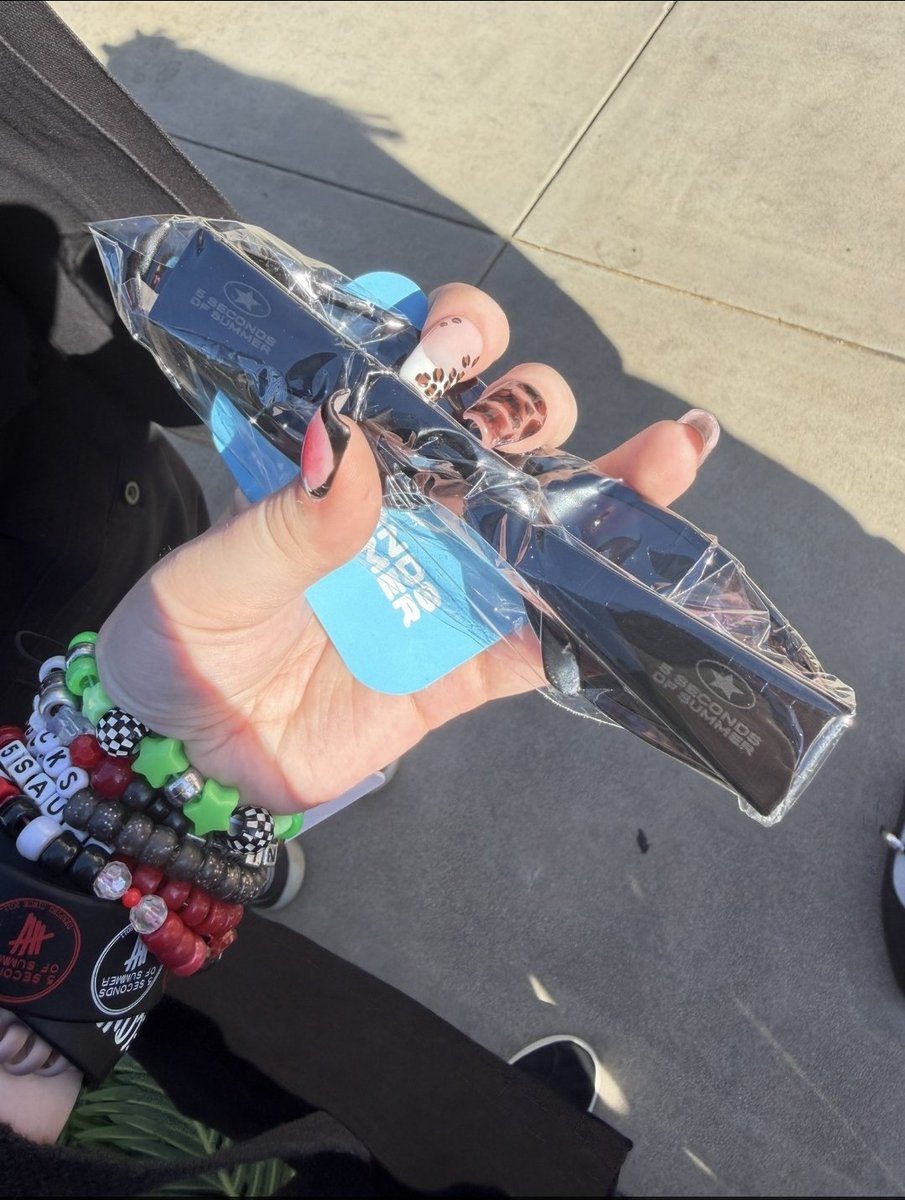 CALMDAlLY's tweet photo. There has been another addition to the merch line-up!!! 5SOS are now selling branded sunglasses!!! https://t.co/vEAkHhcWBf