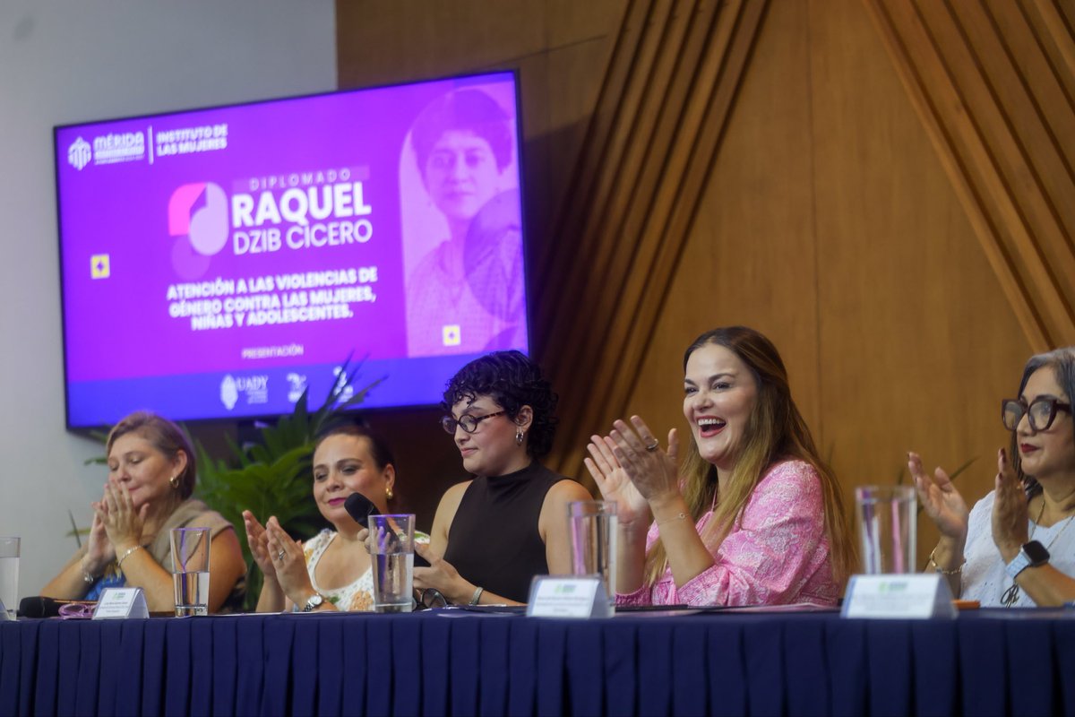 zhazil's tweet photo. Hablar de violencia de género también es hablar de prevención y de aprender a actuar cuando alguien necesita ayuda

Estuve en la presentación de la 2da edición del Diplomado Raquel Dzib Cícero, un espacio para fortalecer la atención de las violencias de género 🙌🏼

@CeciliaPatronL https://t.co/hR7sSyV7bU