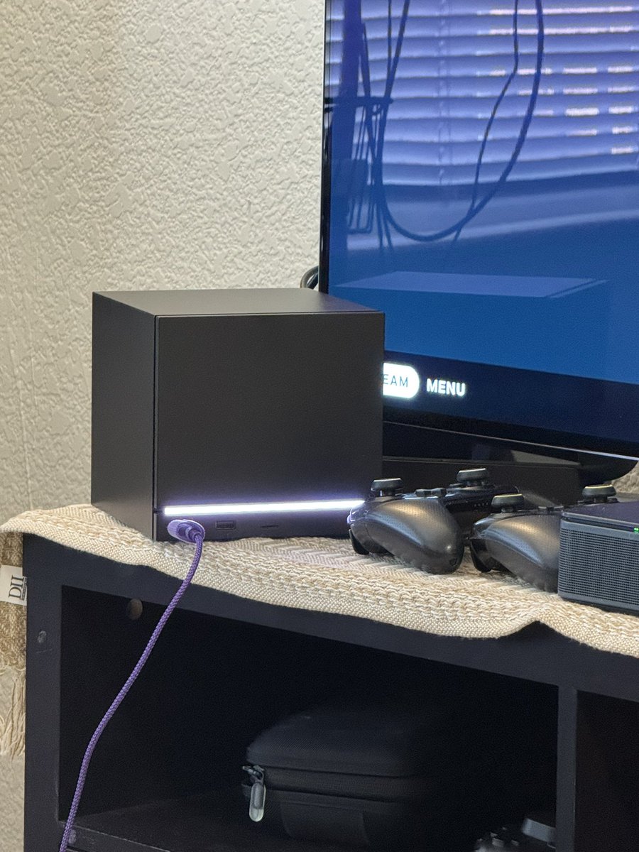 mixxmastermitch's tweet photo. GabeCube has arrived, but will it run Tekken 8 better than a bowl of grits? https://t.co/IbRubW759R