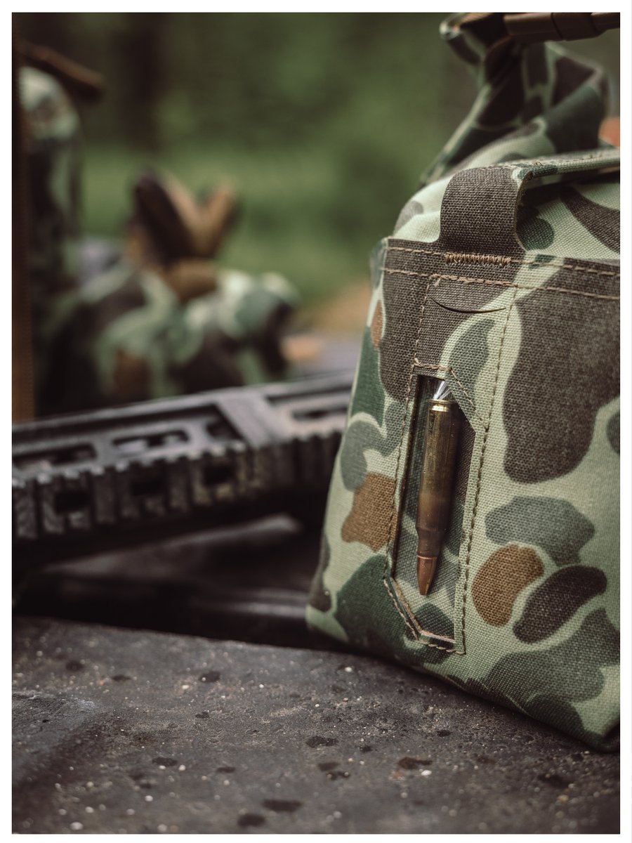 1stspear's tweet photo. Jungle or coastal range essentials. Get your Frogskin gear before it's gone for good.

Sherpa Bag and Loose Ammo Bag are available now at https://t.co/j8BIxZVvSr

#firstspear #frogskin https://t.co/sxa2YmlOcE