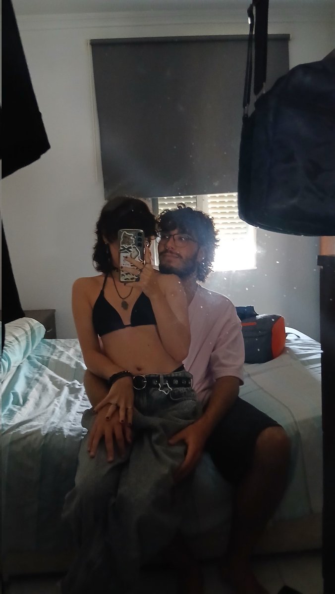 ikeagoth's tweet photo. 💛 https://t.co/fjKNlCfaU0