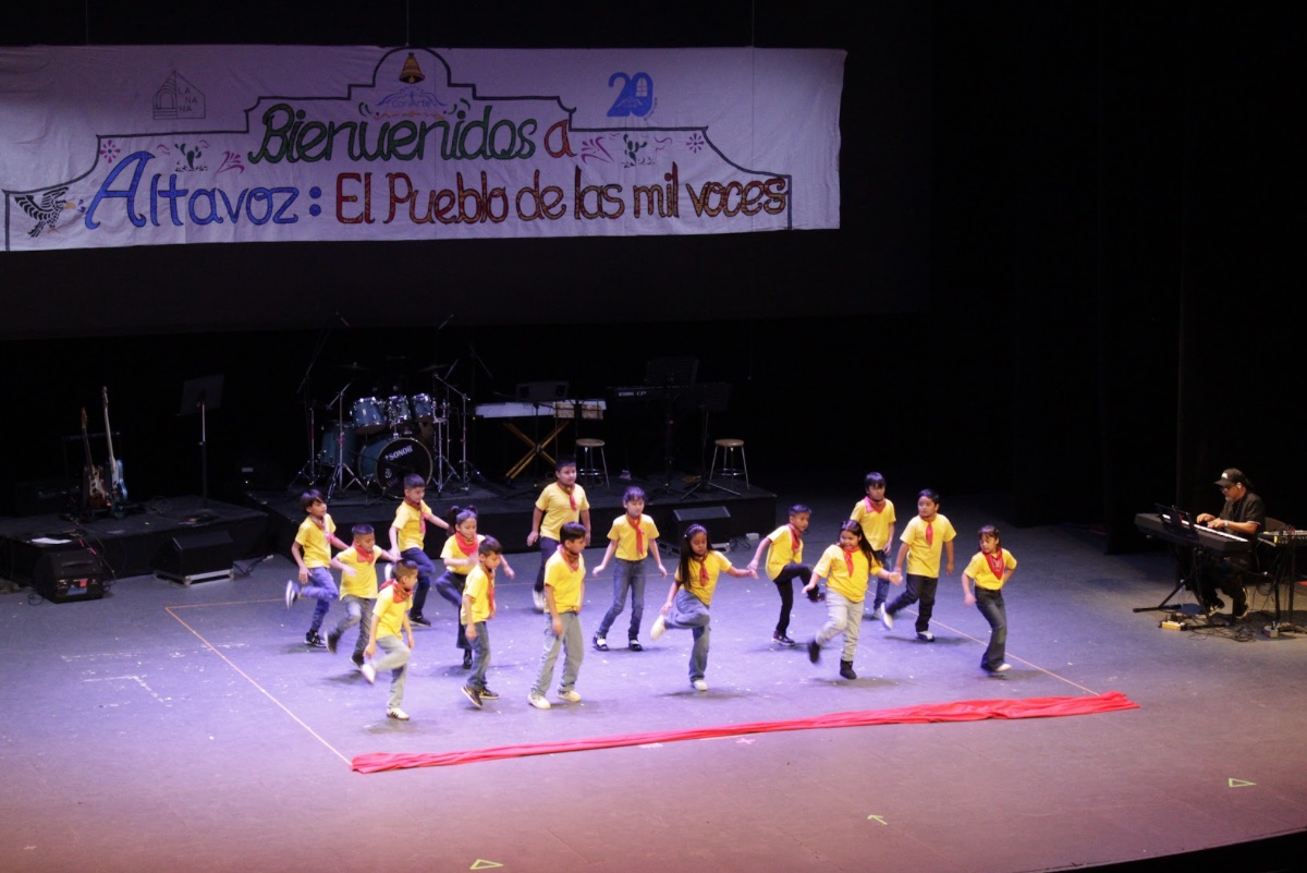 ConArteMexico's tweet photo. La escuela primaria República de Panamá da inicio con toda su energía y movimiento #ConArte #Danza #CDMX https://t.co/SnG8ez8BEM