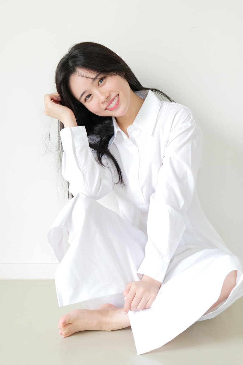 krs4545's tweet photo. CUTIE STREET   佐野愛花　足指
可愛らしい足だけどこういう子に限って靴とかめっちゃ臭いんだよな💕
きゅーすと全然足見せてくれないからもっと露出して https://t.co/4NYTkZRtvE