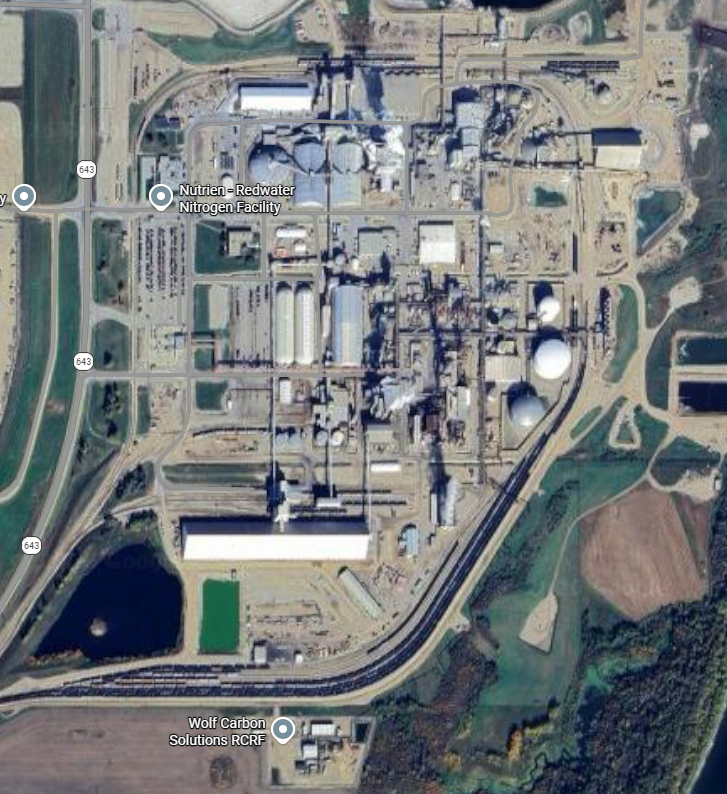 Swizzlerz's tweet photo. @MgtmMoisan Building a data center isn't the same as what's across the street in the same industrial development.  A Data Center isn't as bad as you are all making it out to be. The area is zoned for Heavy Industrial. https://t.co/THKz2XshZx