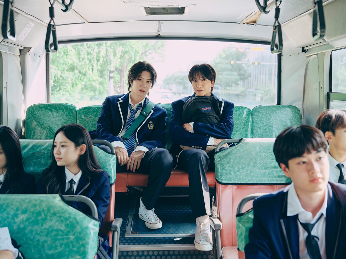 Ways2SayG00dby3's tweet photo. The eldest members comeback: Highschool concept
Their maknae comeback: Class Reunion concept 😭😭 https://t.co/nlmkTZEm1D