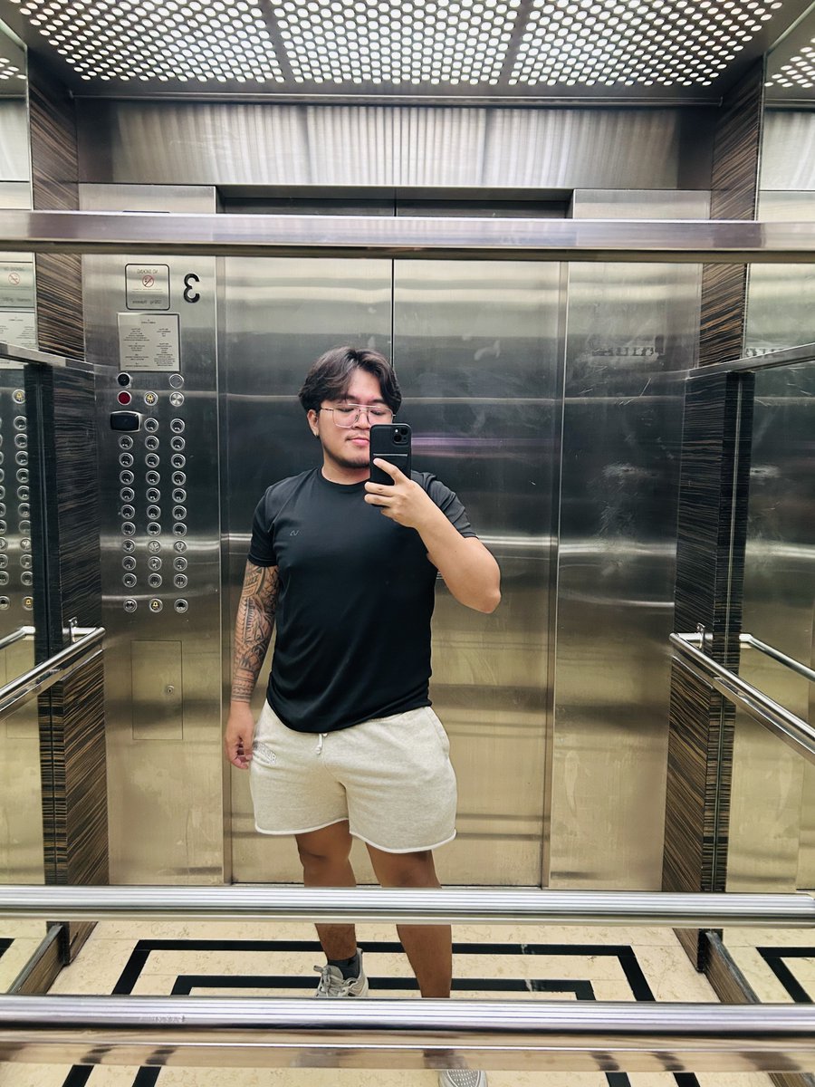 MiniSizeCub's tweet photo. someone's lover https://t.co/TIJWPGK6u8