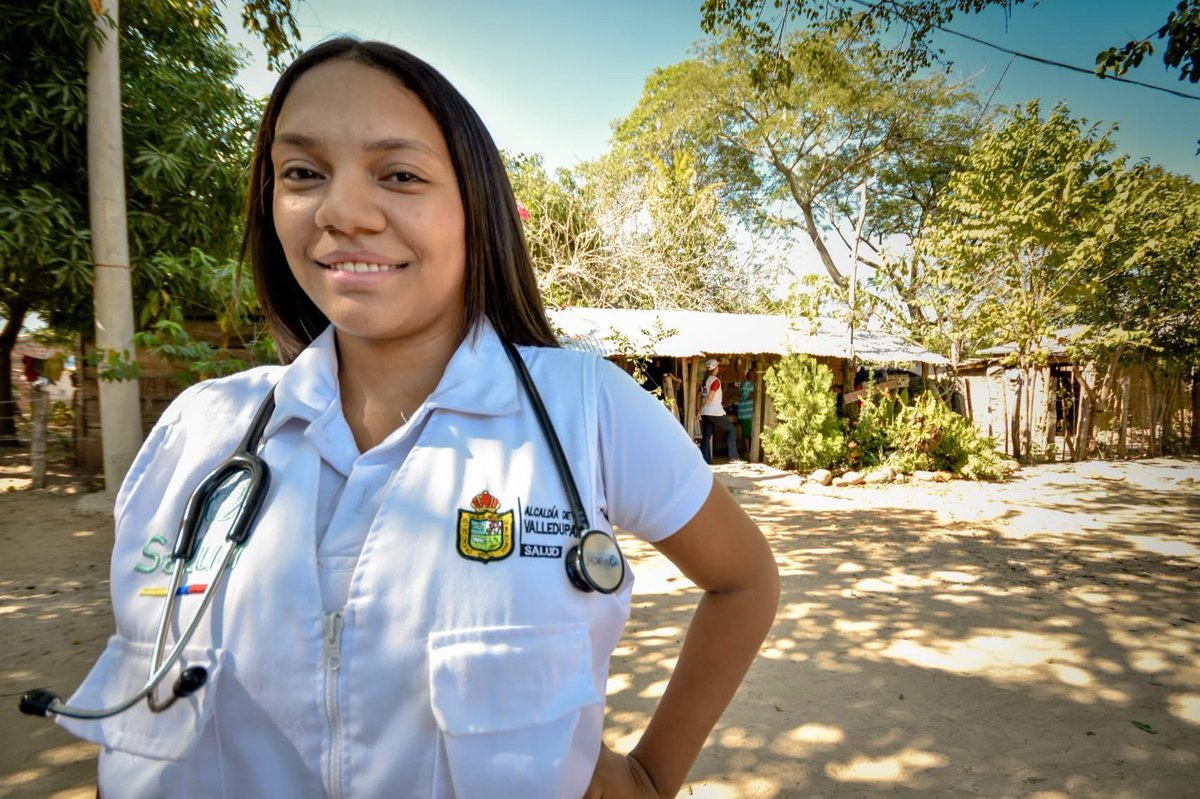 MinSaludCol's tweet photo. Detrás de cada consulta, cada procedimiento y cada vida atendida hay un equipo de profesionales que trabaja con compromiso, vocación y entrega para cuidar la salud de los colombianos.

A quienes hacen de su labor un acto diario de servicio, gracias por construir un sistema de salud más humano y cercano a los territorios.