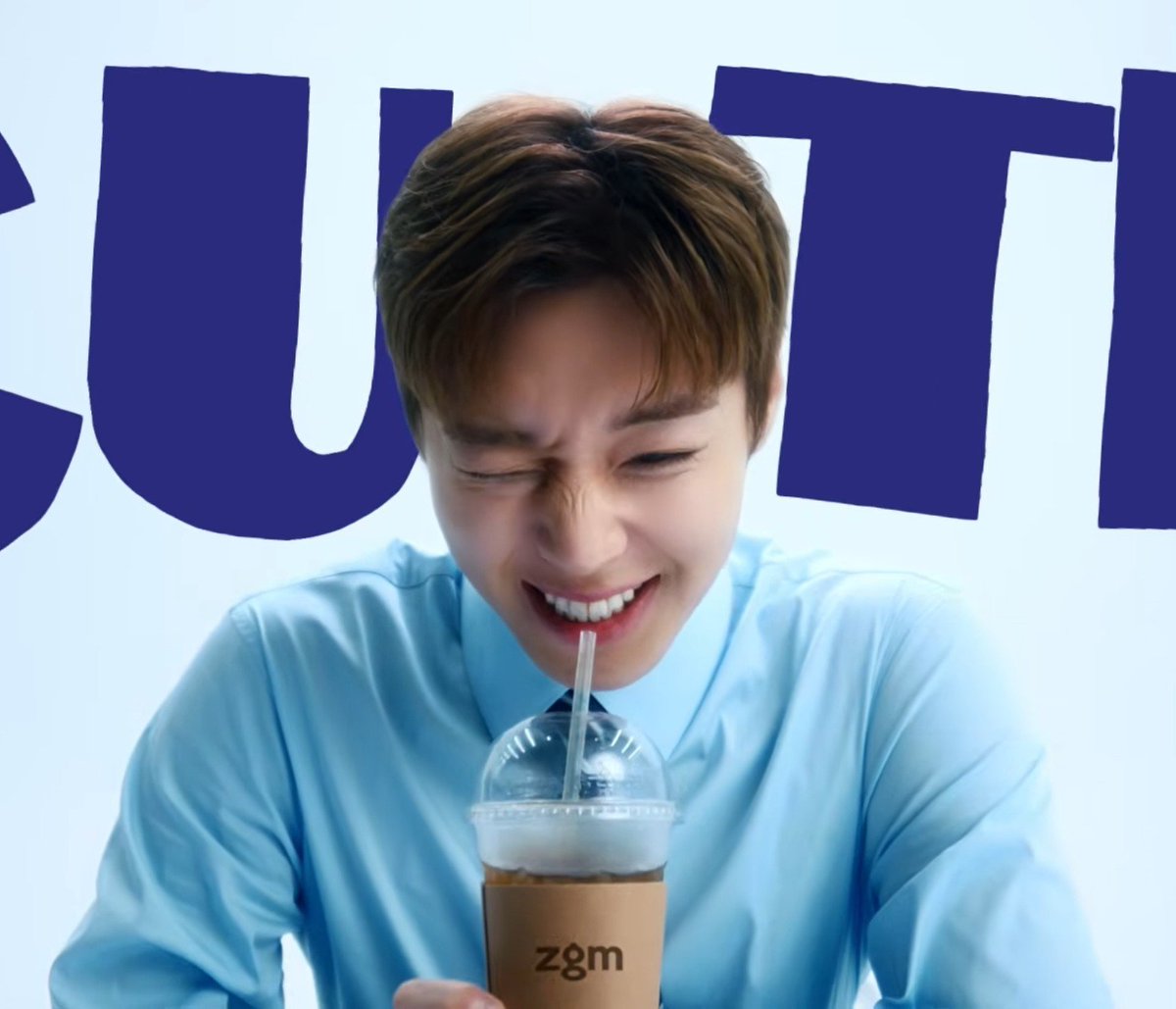 계절 tweet media