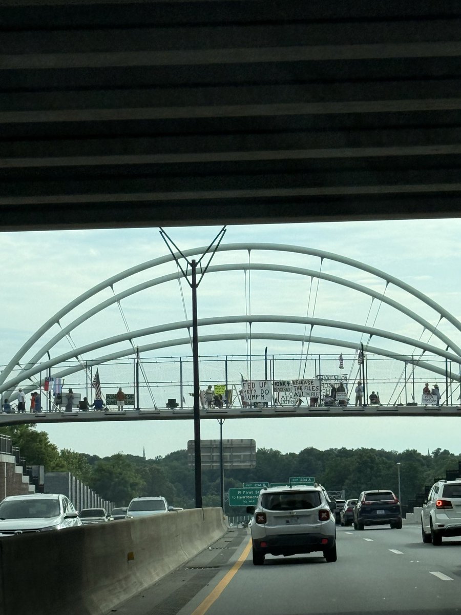 TimmyJames65's tweet photo. @NC_Governor it’s illegal to fix signage on any bridge! We spent all that Money, not to be destroyed by Inept people… Stop It! Doesn’t matter what Party is doing it…. It’s a Hazard in the first degree! Period! https://t.co/sCviABqqzn