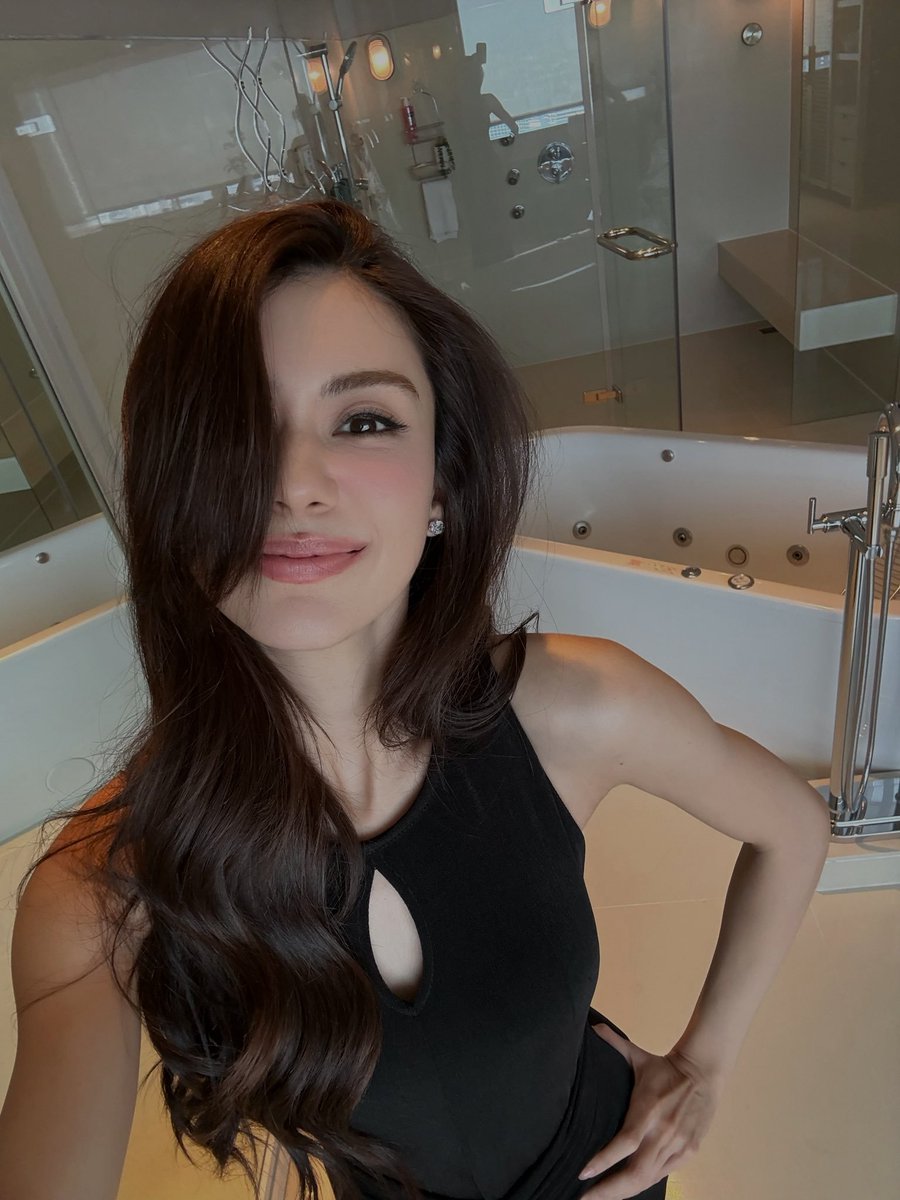 CandyDGalTap's tweet photo. @lenamiusgf @lena__lorena Totally agree with you, specially when you say that @lena__lorena doesn't just play a character, but she becomes that person so perfectly that you actually feel every single sentiment, she definitely deserves best actress award always https://t.co/aLEbFNjoAr