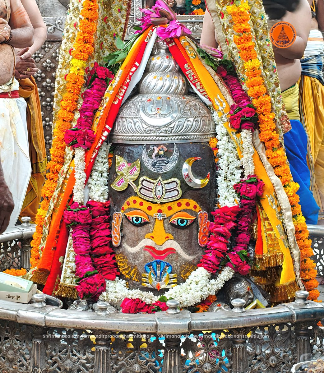 ravisen0734's tweet photo. जय श्री महाकाल
श्री #Mahakaleshwar ज्योतिर्लिंग का आज का भस्म आरती श्रृंगार दर्शन 10/07/2026 (शुक्रवार)
.
#Ujjain |  #mahakal | #महाकालेश्वर | @TV9Bharatvarsh https://t.co/WPDA1ZmIw2