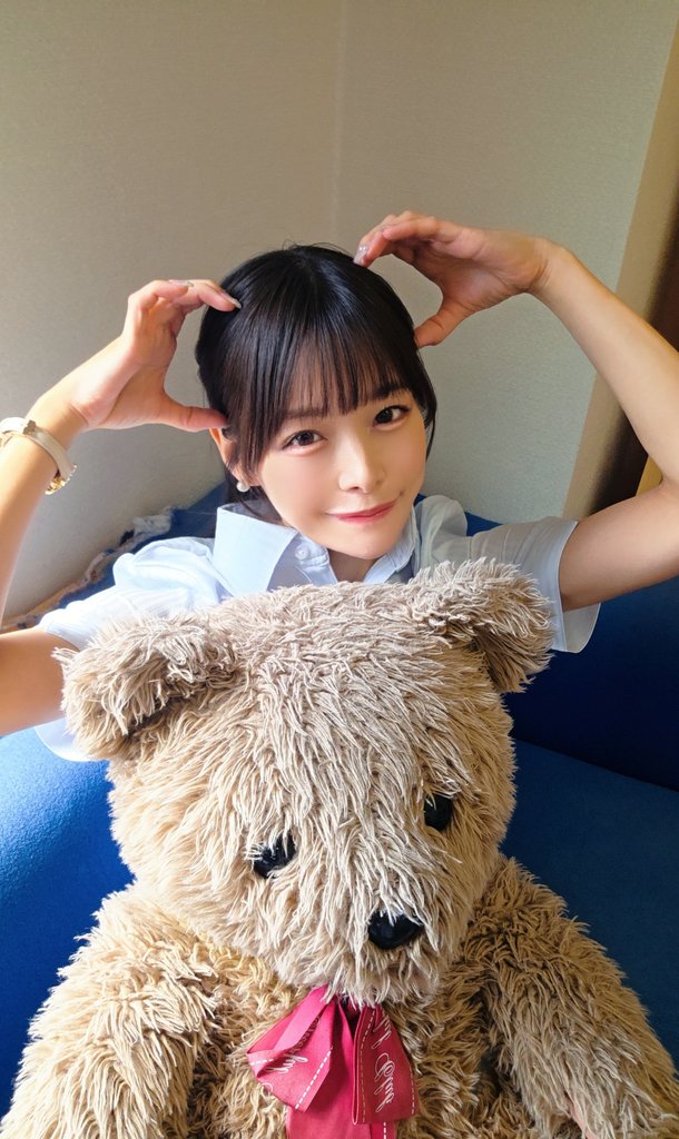 八木奈々 tweet media