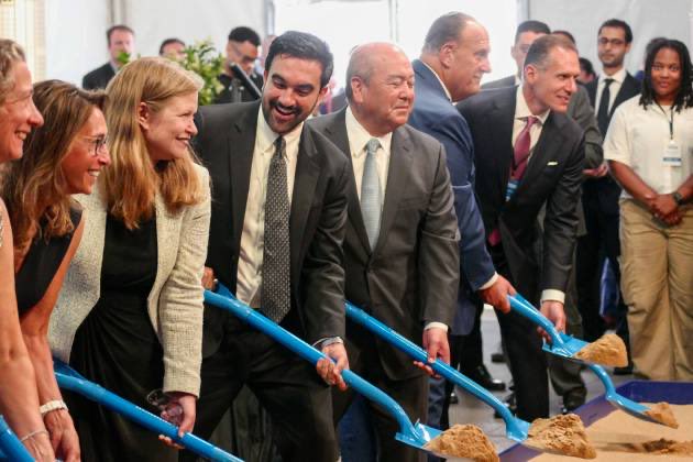 Polymarket's tweet photo. JUST IN: NYC Mayor Mamdani breaks ground on 2 World Trade Center, a 1,226-foot skyscraper set for completion in 2031. https://t.co/MZRtJOIHKB