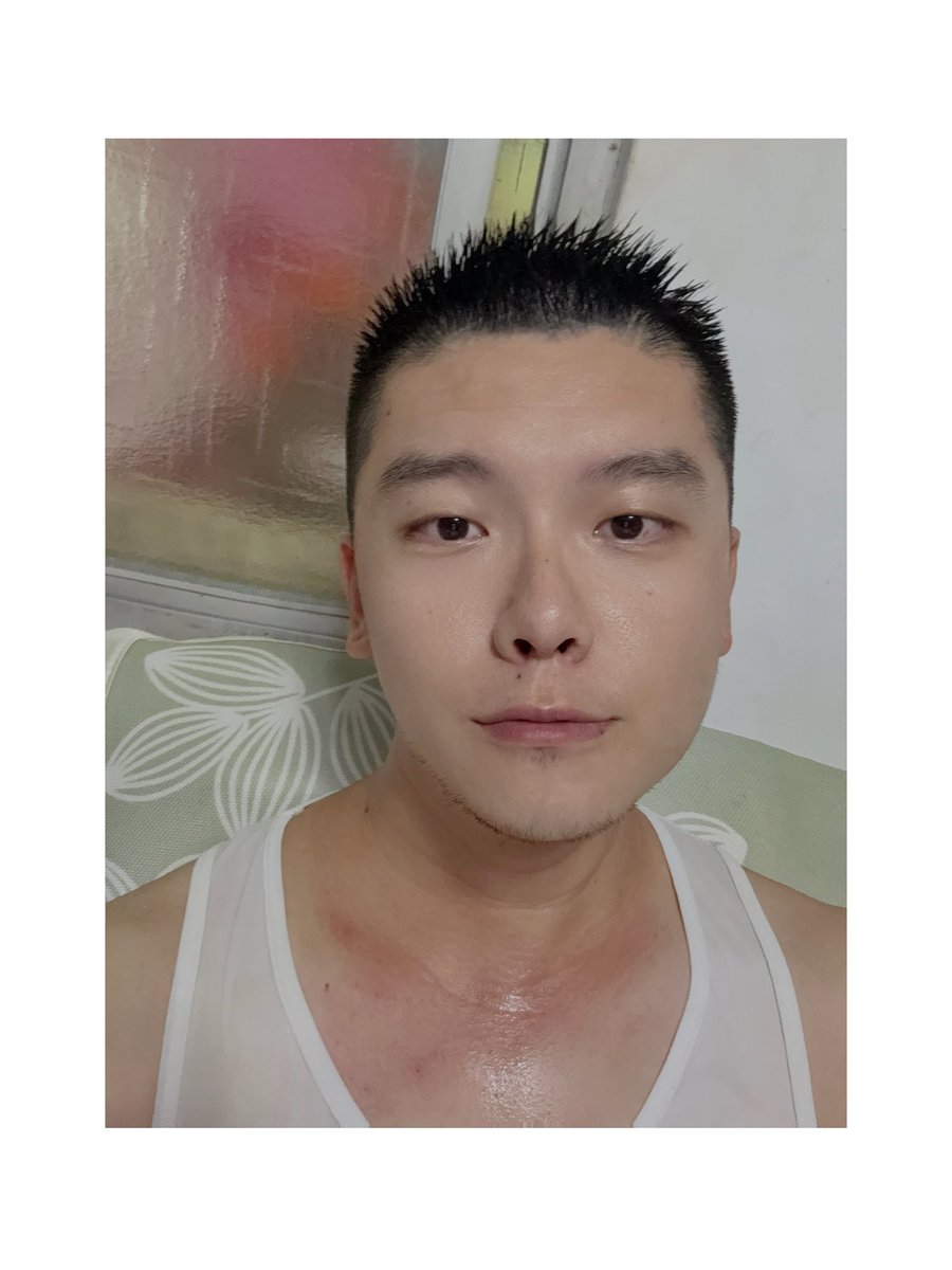 HsunWang437204's tweet photo. 一年多沒打炮是不是不太正常
沒自住工作忙真的會很難約⋯⋯ https://t.co/ImLmqMKY55