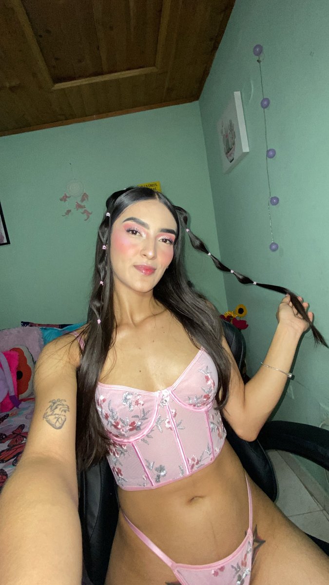 CoralDavis2001's tweet photo. 😍🥴 I love feeling your tongue and soft lips kissing my huge, tight pussy 🤤 now I just want you to come and make me yours until we cum together
Just come and take control of my Lush 🥵 https://t.co/ysUE4Fvsui