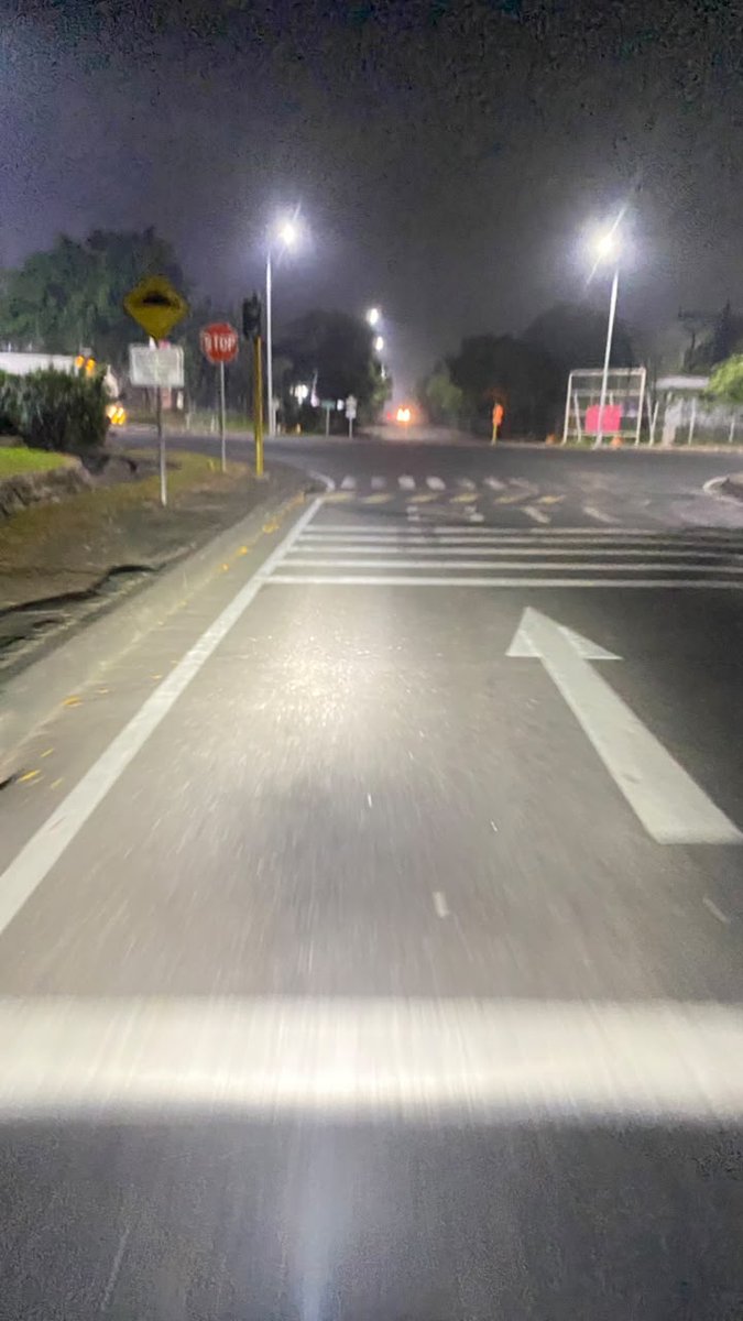 ari1578756's tweet photo. Pulang kerja mas jemput ya dek, misalnya #cikarang #cifes #lippo https://t.co/GUeLX0POV7