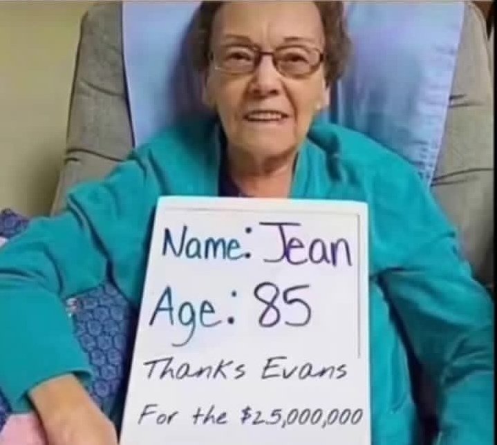 evankatepetlove's tweet photo. Congratulations grandma 🥳 
#EvansKate https://t.co/2OBj0hpCrt