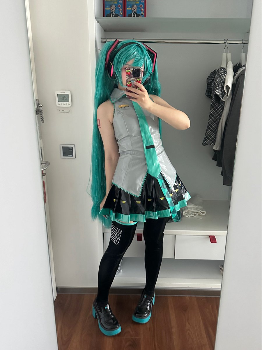 SayaScarlet01's tweet photo. Miku ( ´ ▽ ` ) https://t.co/u3X9oCNpXO