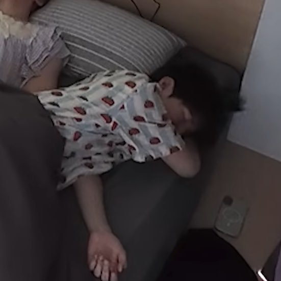 bbychanmin's tweet photo. like wifey like husband 😖 https://t.co/vPmcpLAVuA