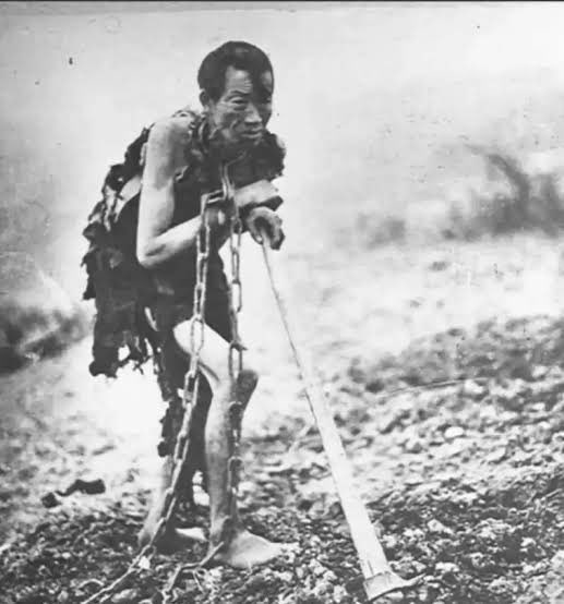 HastoSuprayogo's tweet photo. Dulu sempat menganggap Dalai Lama sosok pemikir, tokoh agama, dan penulis apik.

Namun menyimak sejarah kelam Tibet, sistem sosial-politik masyarakatnya dengan perbudakan masif, dan praktek penguasaan sumber penghidupan di tangan segelintir elit agama, pandangan atasnya berubah. https://t.co/NoVIuJBlsC