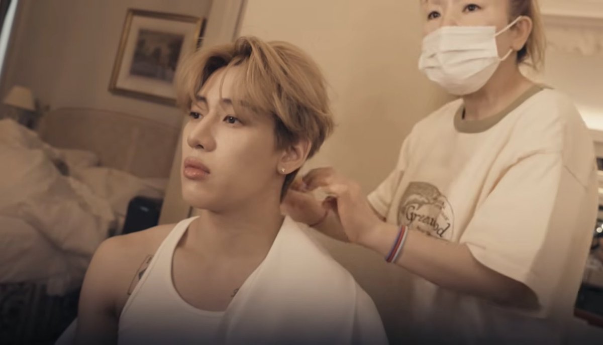 BamBamBooster's tweet photo. เมื่อวานนี้ BamBam Official มีคลิป Louis Vuitton Spring-Summer 2027 fashion show in Paris [Behind The Scenes] ให้ด้วยนะคะ อย่าลืมเข้าชมกันเยอะ ๆ น้า สนุกมาก ๆ ค่ะทุกคนต้องได้ดูน้า🫶🏻😉
💫 https://t.co/34H0bZfaDv

#BamBamxLVMenSS27
#BamBam #LVMenSS27 #LouisVuitton 
@BamBam1A @LouisVuitton @BAMBAMxBAMMIE