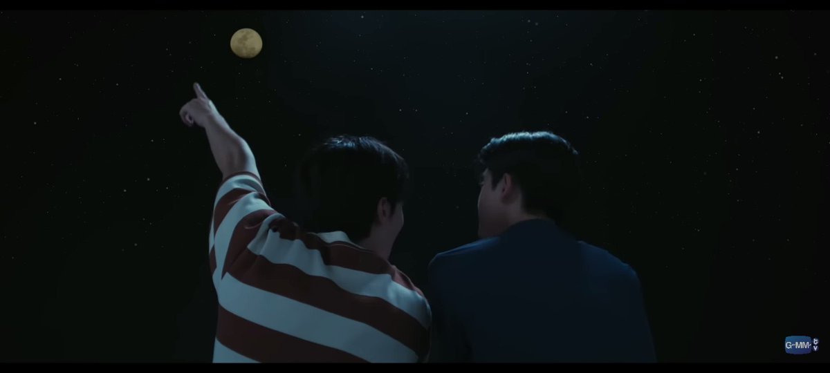 taramazeika's tweet photo. two people who love each other, the sea, and the sky filled with the moon and stars 🌕
#WhenOrangesFallEP9 https://t.co/11U0XGubAp