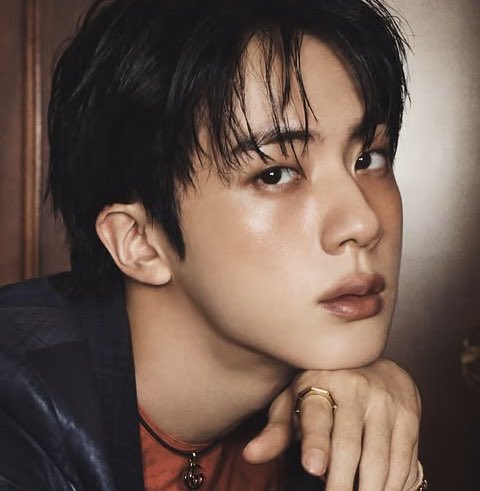 seokaven's tweet photo. he’s not hiding the fact that he’s a vampire anymore and i think we should all be scared https://t.co/RceNvDoobt