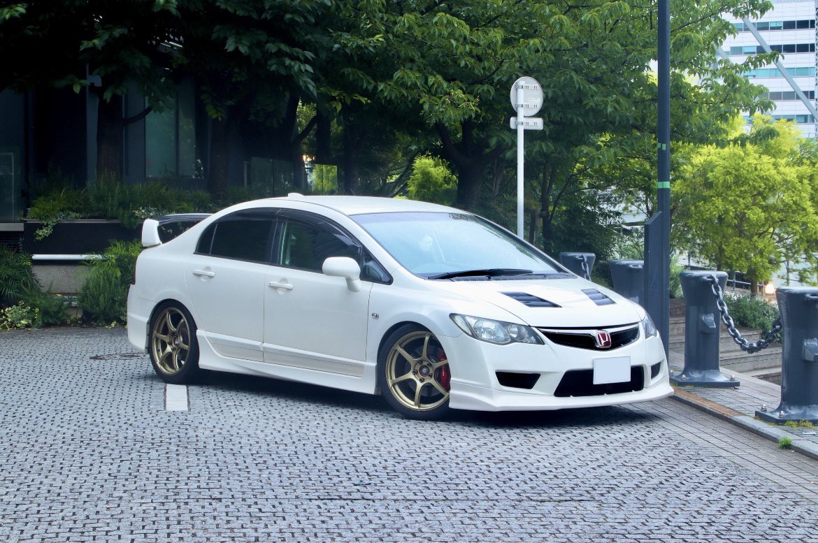 tomatofd2's tweet photo. #後悔していないカスタム
•無限ボンネット
•ADVAN RG-3
•NOBLESSE 
  左右出しマフラー、ディフューザー
•seeker カーボンリアウィング

やってきた事全部後悔してないけど
とくに⬆️がお気に入りかな🥰 https://t.co/NltHDy0YcT