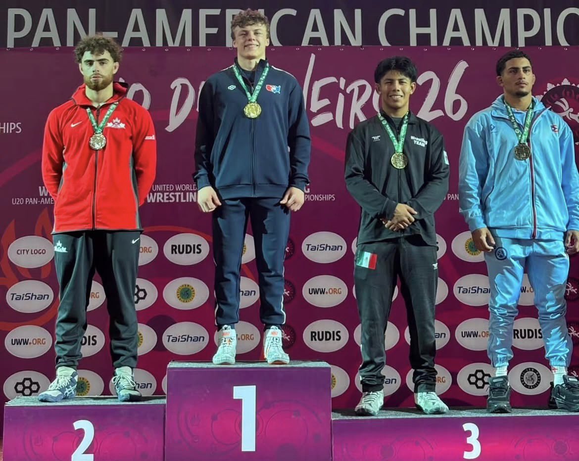 DesdeOlimpiaMX's tweet photo. #Lucha 🤼 

¡PRIMER DÍA!

México 🇲🇽 debutó con 3 medallas en el estilo libre del primer día del Campeonato Panamericano U20 en Río de Janeiro 🇧🇷 

🥈Fernando Pérez (65 kg)
🥉Mosses Mendoza (61 kg)
🥉Aiden Chur (74 kg) https://t.co/lnPhgc0sc3