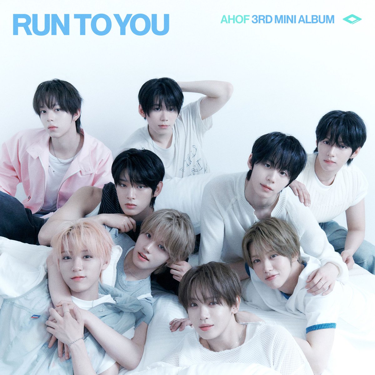 fnfent_official's tweet photo. [📰] 아홉(AHOF), 컴백 동시에 22개국 아이튠즈 접수

🔗 https://t.co/2aFWvH9v5p

#AHOF #아홉
#RUN_TO_YOU https://t.co/IOxQN6svsA